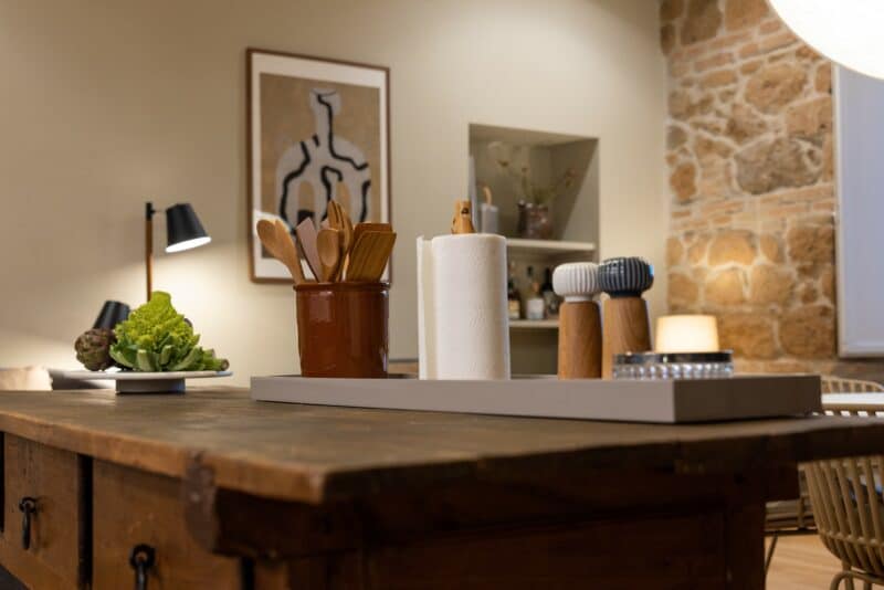 rom rustik køkken salt peber køkkenrulle