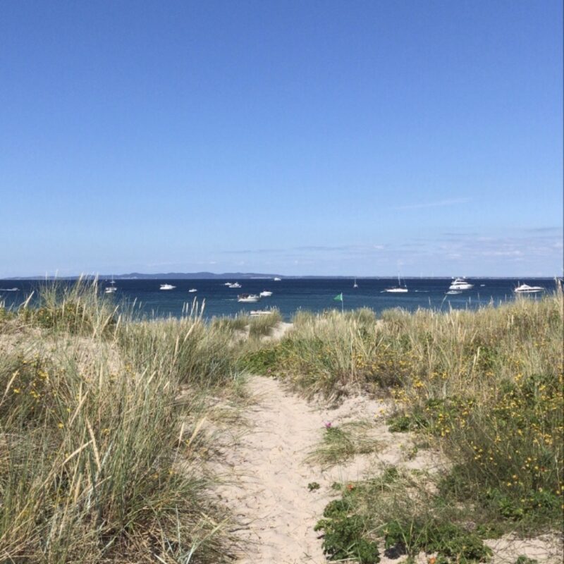 sandklit både havet