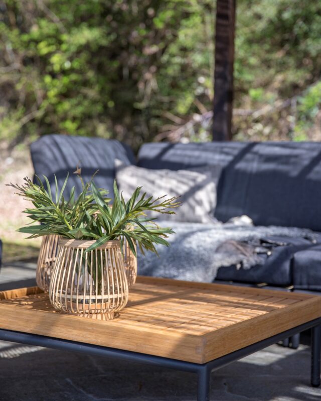 Lounge udendørs planter borddekoration natur udendørsmøbler