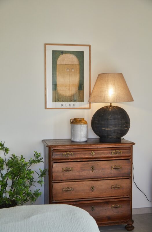 Stor moderne lampe kunst keramik nips interiør indretning lokal ferie moderne hjem drømme bolig i italien ferie luksusferie køb bolig i italien