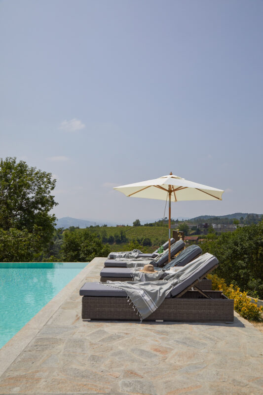 pool udsigt solseng panorama infinity