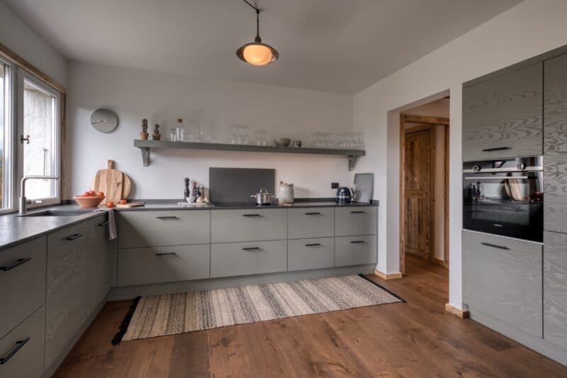 køkken bjergstil rustik råt lækker skandinavisk