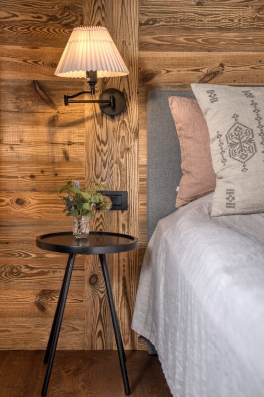 blomsterbuket natbord hyggelig