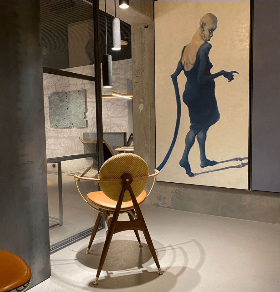 UR Contemporary Art & Interior showroom