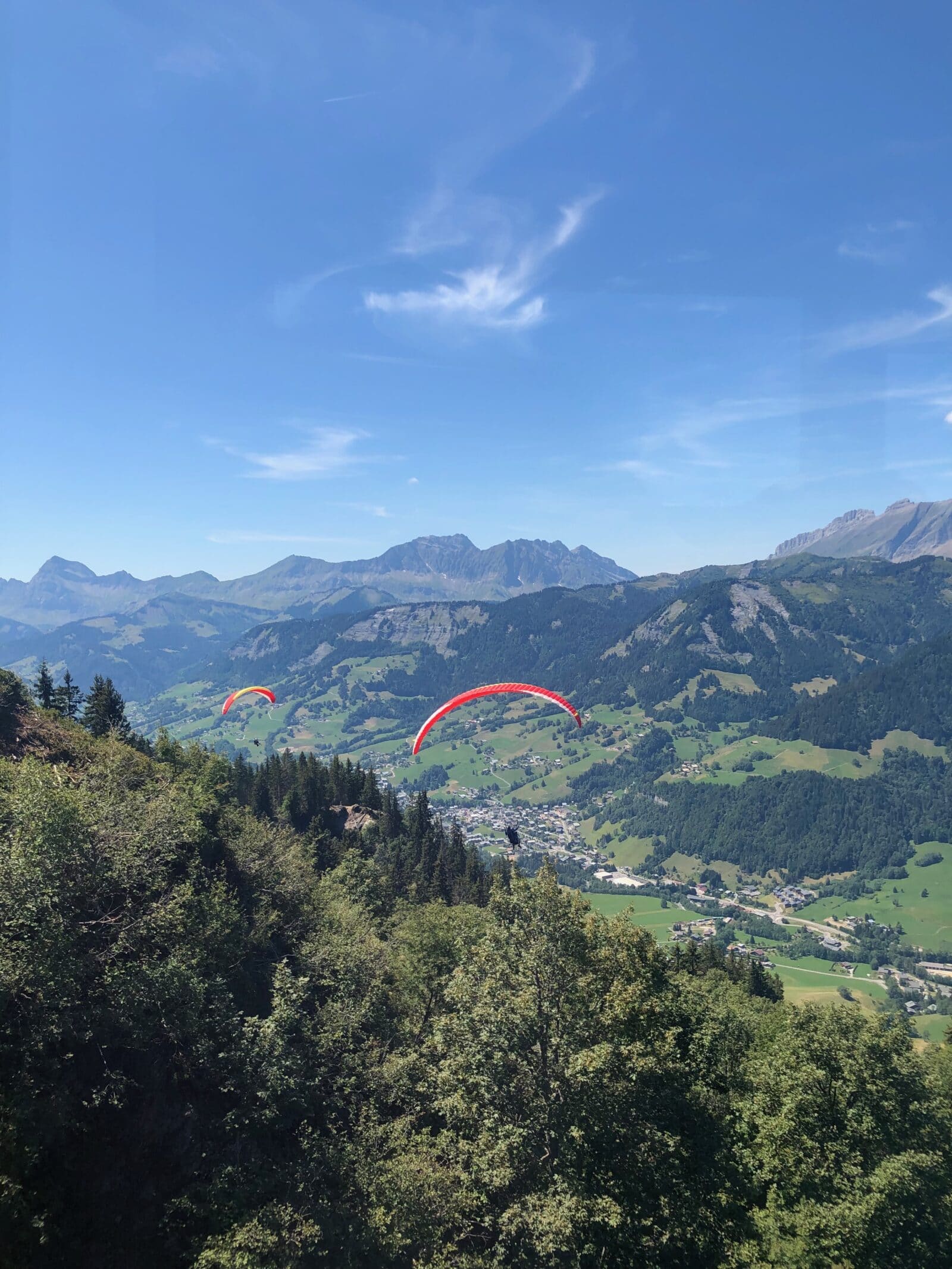 paraglidning i de franske alper