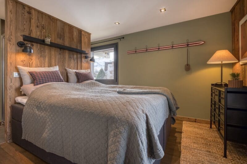 Trademark Living kommode Ellos sengetæppe Poster and frame plakat Zara Home lampe