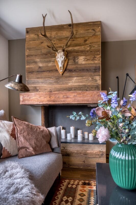 Megeve feriebolig pejs Innovation Living sofa House Doctor puder Rugvista gulvtæppe