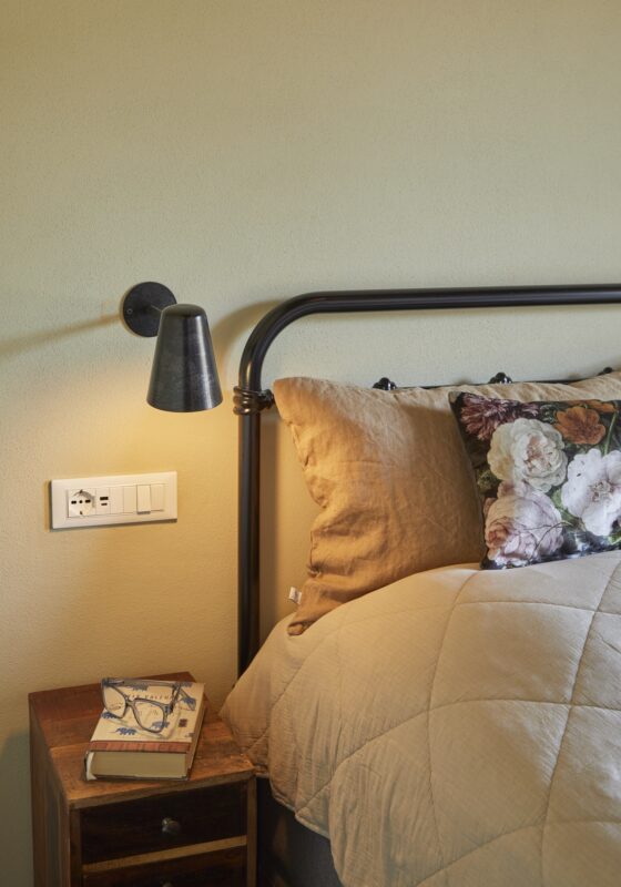 Seng sengegavl puder lampe natbord