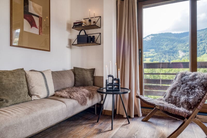 Megeve chalet stue sofa udsigt stol
