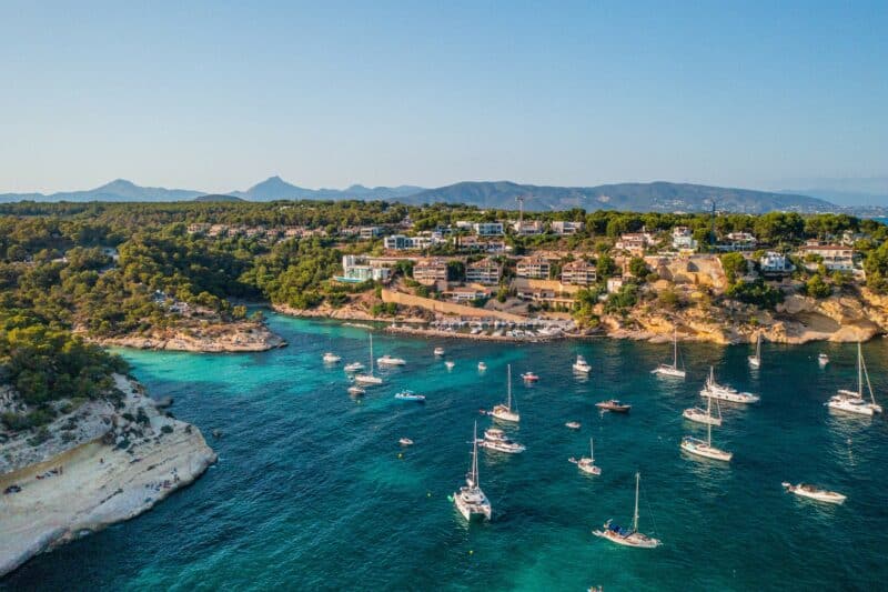 Mallorca klipper bjerge boliger hav både