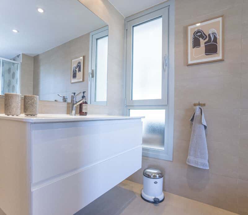 Mallorca feriebolig lejlighed badeværelse