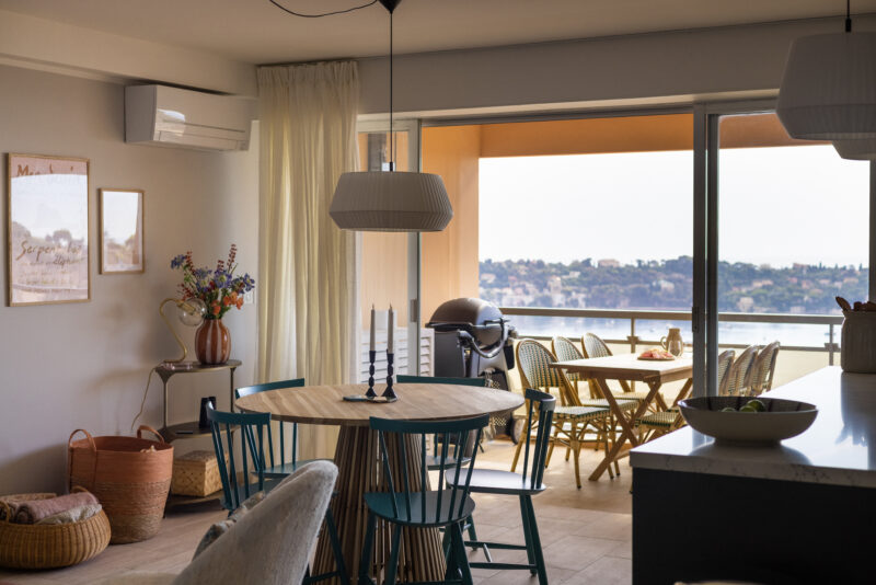 Villefranche lejlighed spisestue balkon udsigt