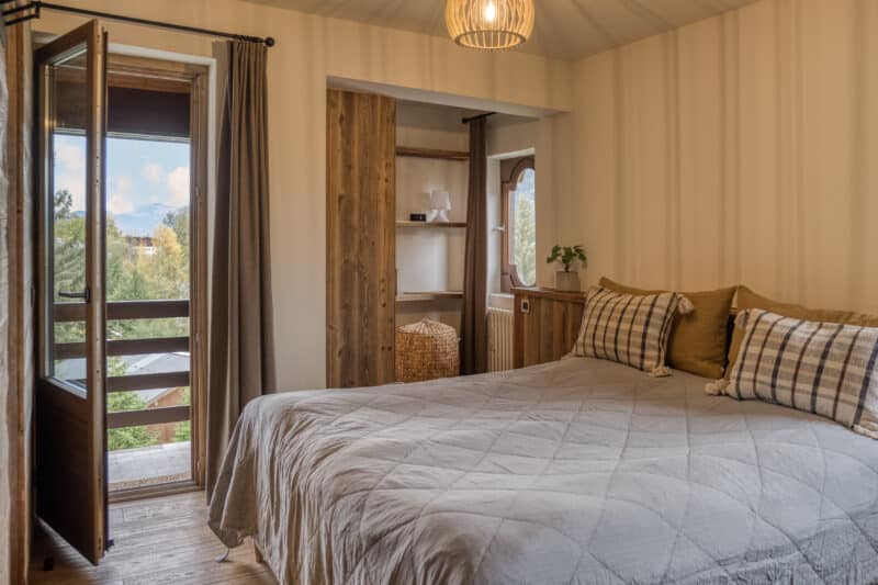 master bedroom seng gardarobe