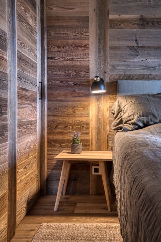 genbrugstræ old wood sengebord