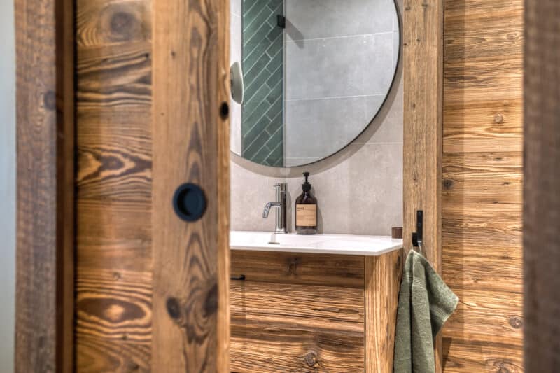 skydedør badeværelse ski